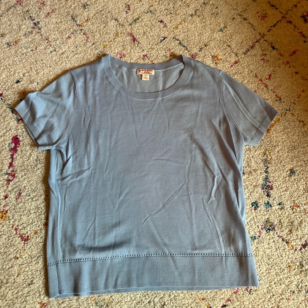BROOKS BROTHERS Merino wool short sleeve sweater, light blue, Large